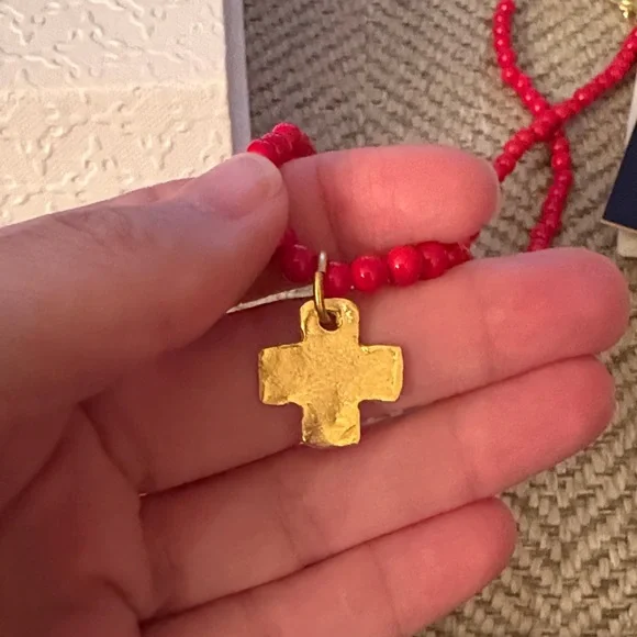 Susan Shaw Red Coral Necklace with Gold Cross - NWT - Picture 4 of 4